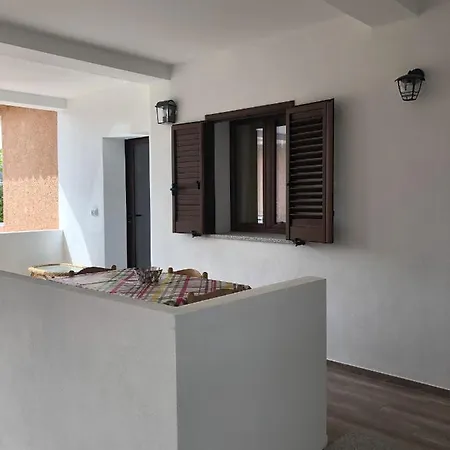 Luciano Apartman *