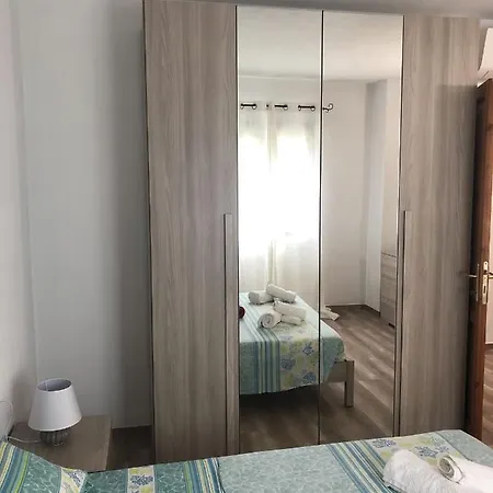Luciano Apartman San Teodoro