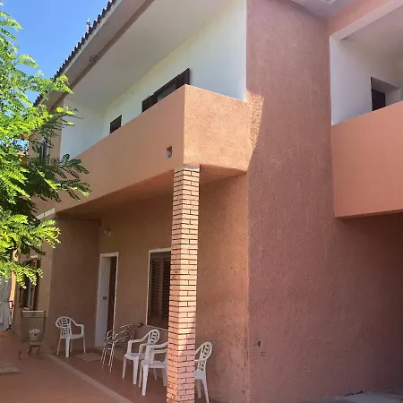 Luciano Apartman *
